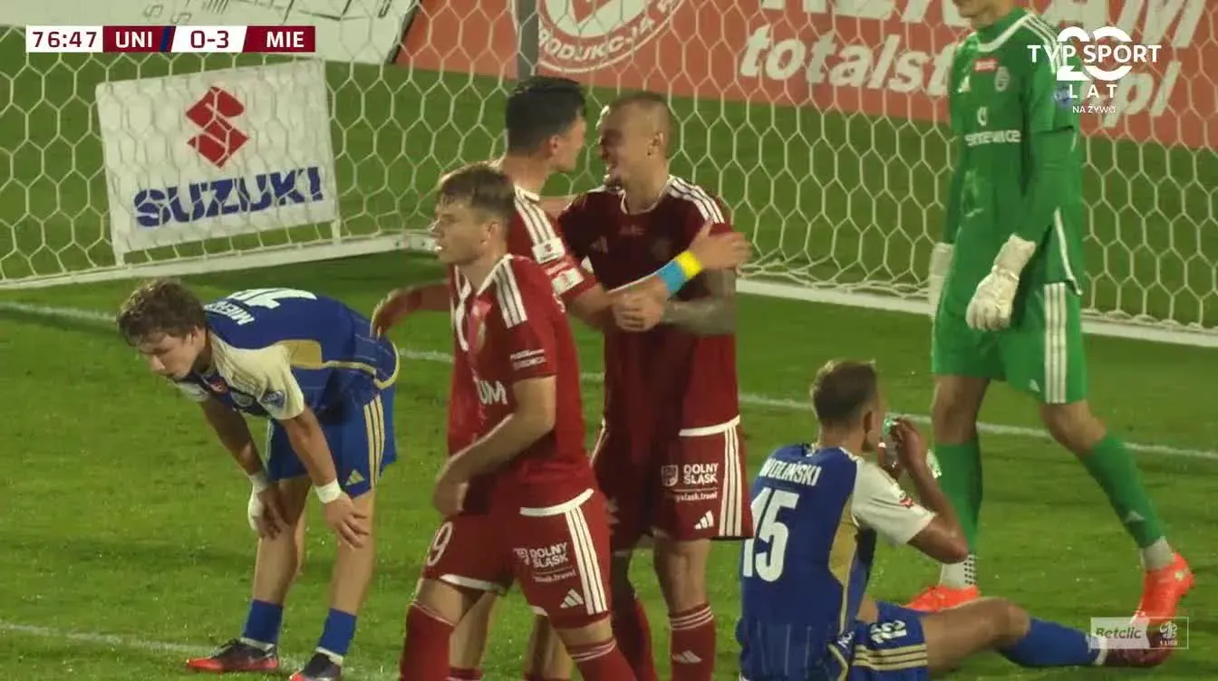 Unia Skierniewice 0-3 Miedź Legnica
