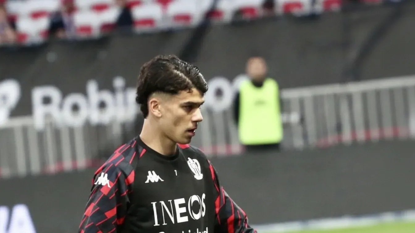 Uratował klub przed spadkiem i natychmiast odszedł. Sensacyjny transfer w Ligue 1 stał się faktem
