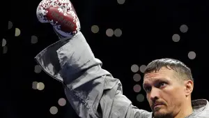 Usyk wraca do ringu w niezwykłej scenerii. Rywalem król innej dyscypliny