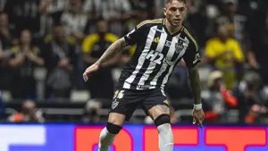 Valencia finalizuje transfer Renzo Saravii