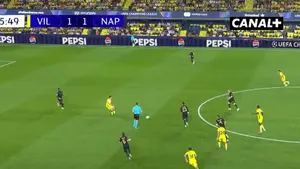 Villarreal wygrał wczoraj 3:1 z Napoli! Ozdobą meczu było to trafienie Santiago Mouriño! UEFA Champions League