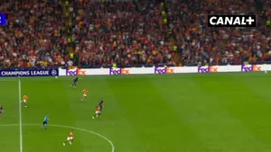 W drugiej połowie Barcelona jest nie do zatrzymania! Karim Adeyemi trafia do siatki!