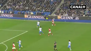 W taki sposób Arsenal wyszedł na prowadzenie w meczu z Brighton! Bramkę dla Kanonierów zdobył Bukayo Saka! Transmisja: