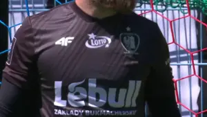 Wciąż czekamy na pierwszego (uznanego) gola w Gliwicach, a okazji nie brakuje. Oglądaj w CANAL+: