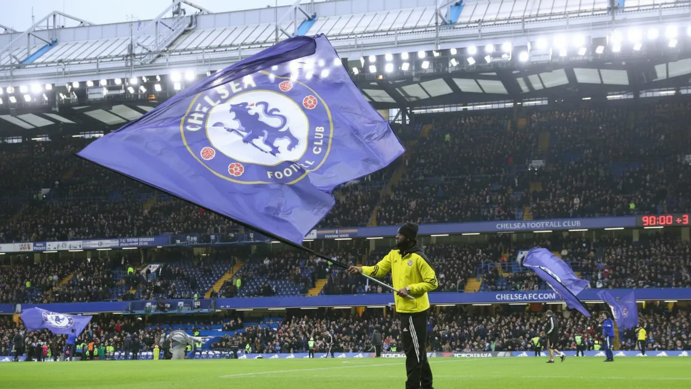 Wielka bitwa o reprezentanta Wybrzeża Kości Słoniowej. Chelsea wchodzi do gry o cel Leeds