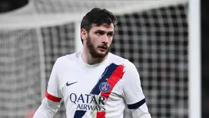 Wielka feta w Paryżu! PSG wyrywa tytuł na gorącym terenie, Gruzin bohaterem decydującej bitwy