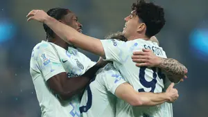 Wielka obniżka ceny za gwiazdę Interu. Barcelona i Liverpool ruszają do walki o obrońcę
