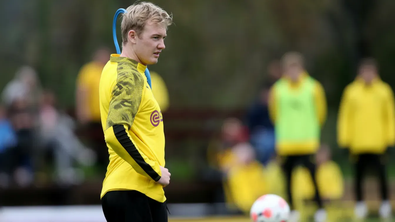 Wielka okazja na rynku transferowym. Gwiazda Bundesligi odejdzie za darmo, giganci już walczą
