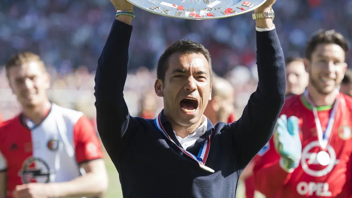 Wielki powrót do Feyenoordu stał się faktem. Giovanni van Bronckhorst obejmuje stery