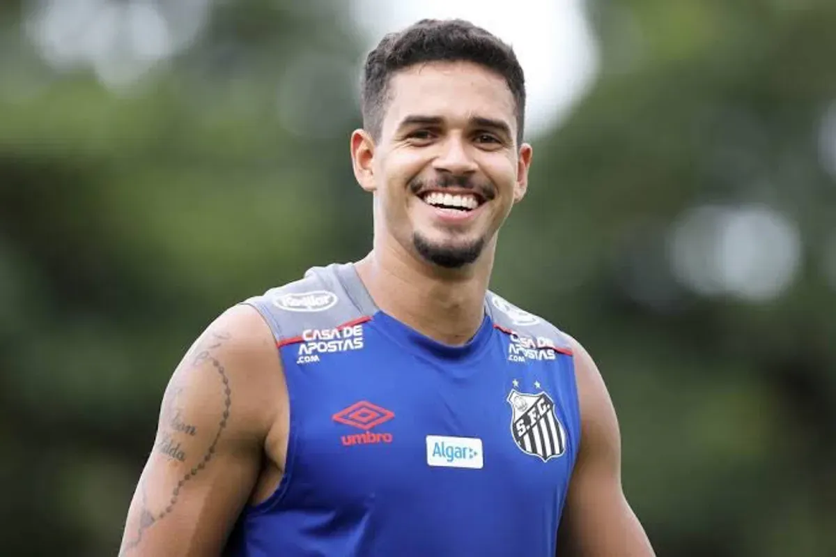Wielki powrót do Santosu stał się faktem. Lucas Verissimo podpisał kontrakt