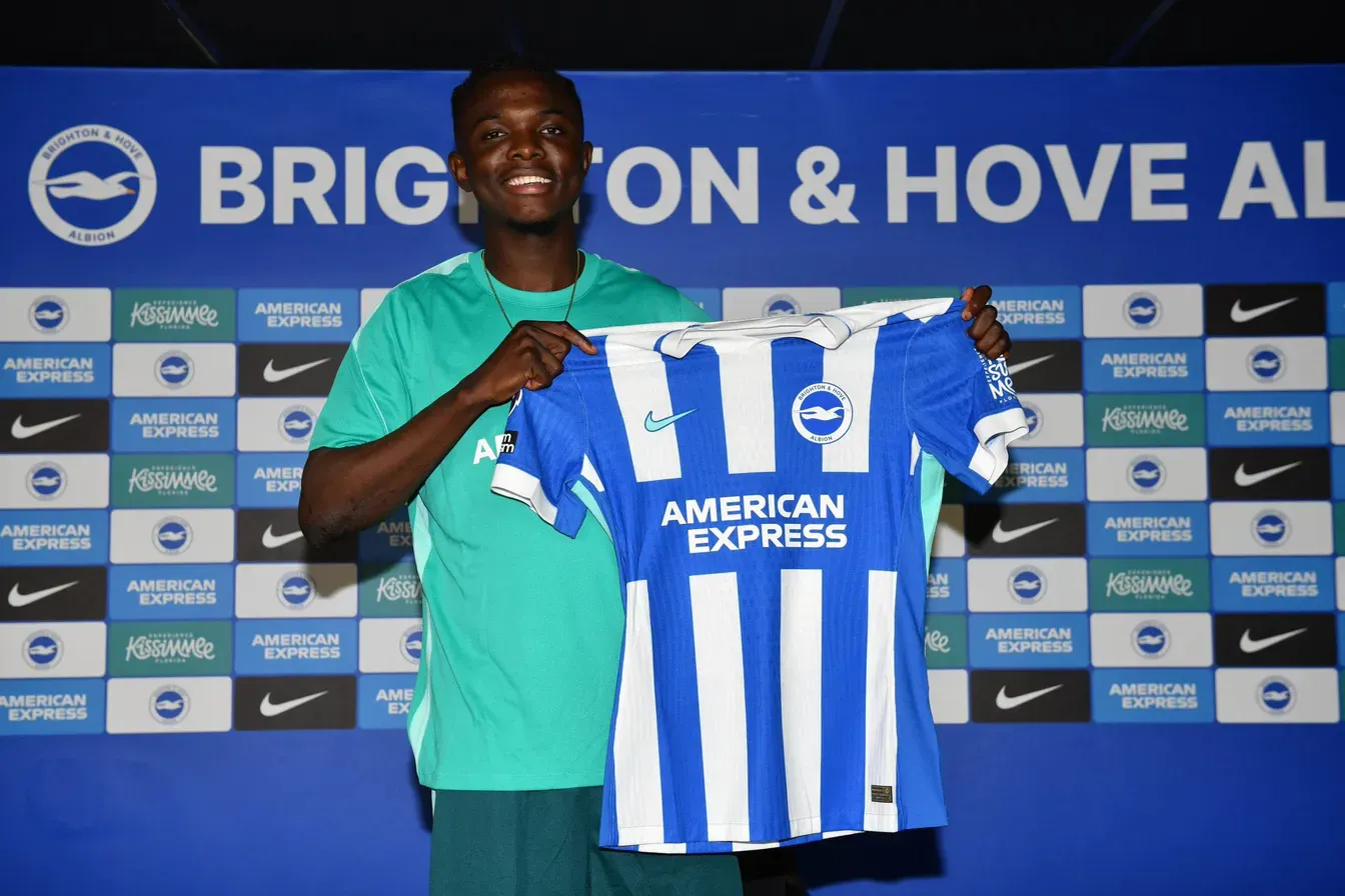 Wielki talent z Nigerii wybrał nowy klub. Brighton rozbiło bank i pokonało gigantów
