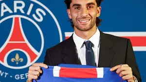 Wielki transfer Paris Saint-Germain stał się faktem. Gwiazdor Barcelony zmienia klub