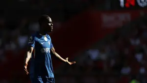 Wielki transfer w Serie A stał się faktem. Como płaci fortunę za obrońcę z Premier League