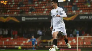 Wielkie pieniądze na stole, a on mówi „nie”. Gwiazda Barcelony blokuje transfer do Premier League