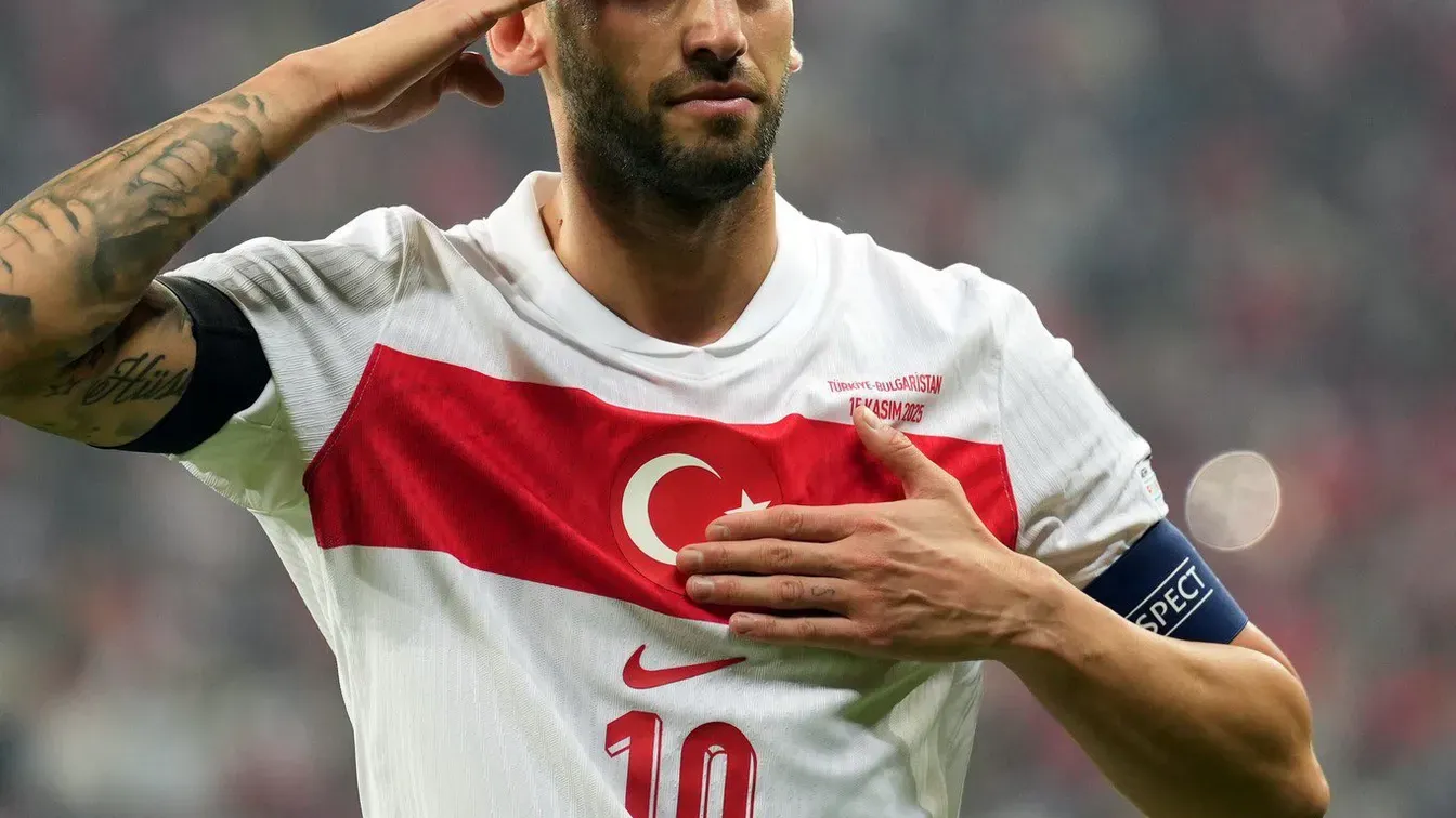Wielkie transfery w Fenerbahce. Na liście Luis Suarez i gwiazda Interu