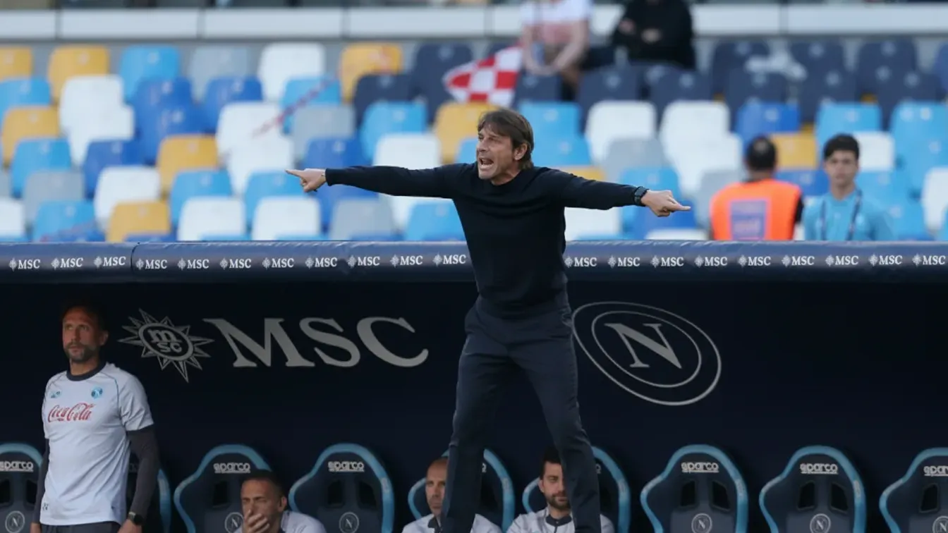 Wielkie trzęsienie ziemi w Serie A. Conte odchodzi, Sarri ma dwie potężne oferty