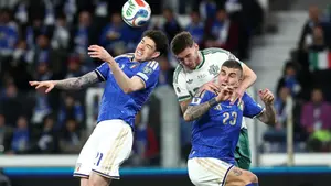 Włoch chce tylko do Barcelony. Na drodze stanął mu jednak niespodziewany konkurent z Londynu