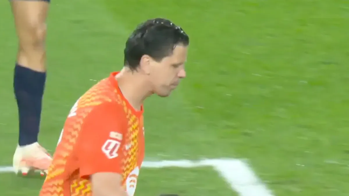Wojciech Szczęsny z fatalnym błędem w meczu Barcelony. Zobacz gola Racingu [WIDEO]