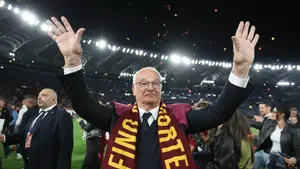 Wojna domowa w Rzymie zakończona. Legenda odchodzi z klubu po konflikcie z trenerem