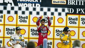Wojna domowa w Williamsie i manewr wszech czasów. To był wyścig, który zmienił historię F1