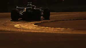 Wojna o silniki w Formule 1. Mercedes na celowniku FIA, w tle głosowanie nad zmianą przepisów