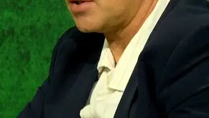 Wokół żółtych kartek kapitana biało-czerwonych pojawiło się sporo teorii. Czy Robert Lewandowski mógł celowo