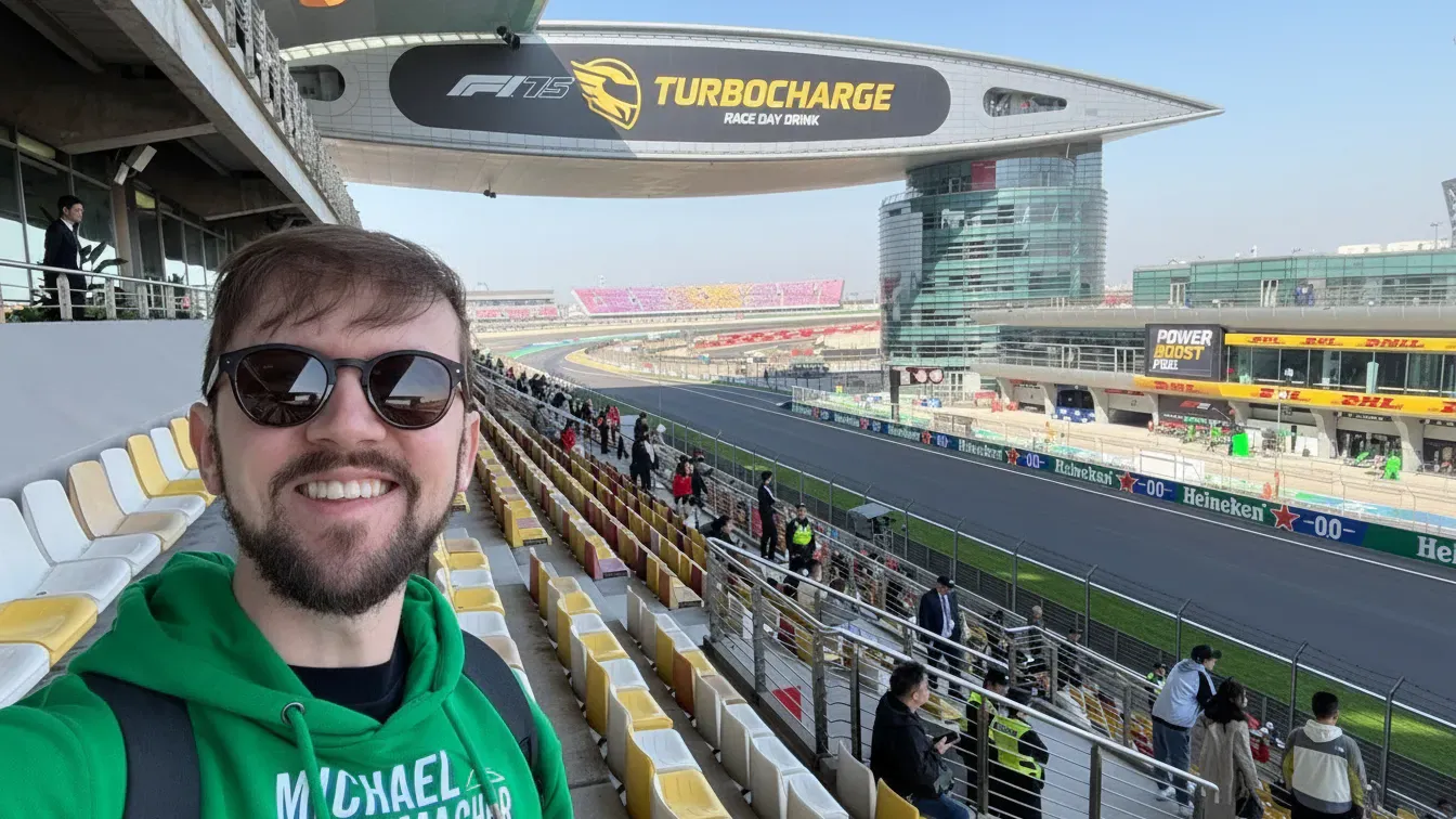 Wydał oszczędności życia na marzenie. Teraz Max Verstappen wręczył mu bilet, o którym marzy świat