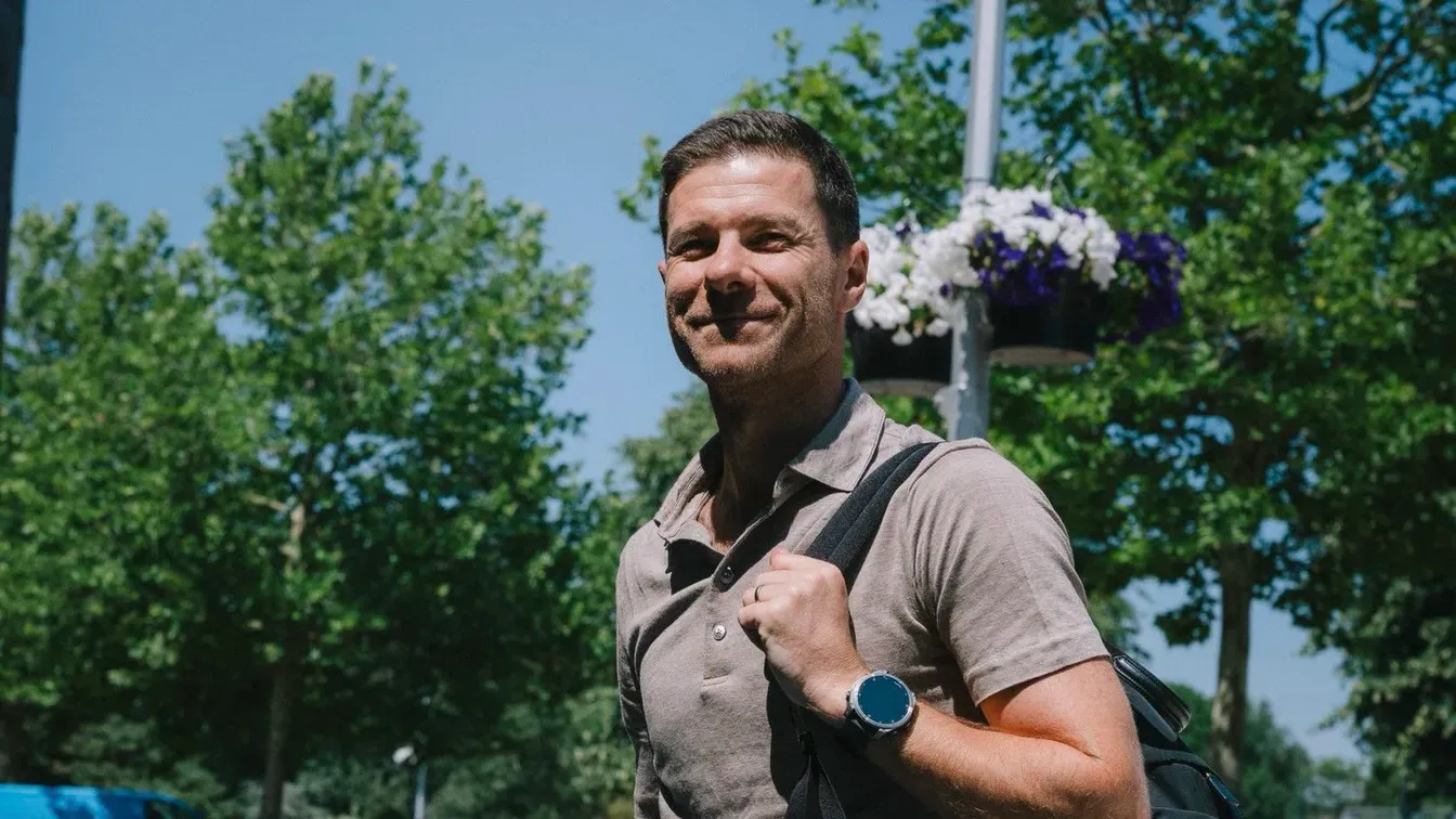 Xabi Alonso już w Londynie. Nowy trener Chelsea rozpoczął pracę w Cobham
