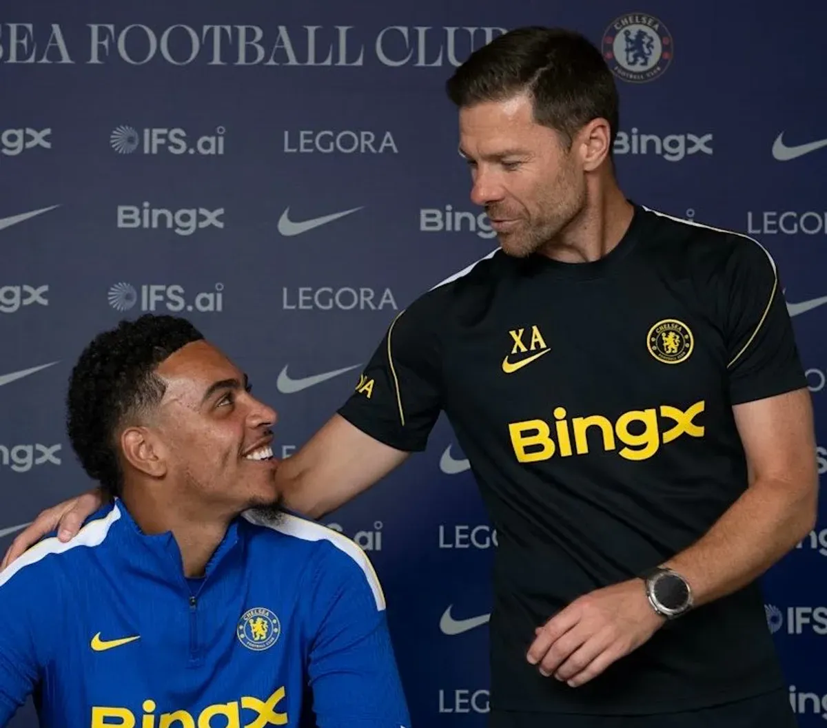 Xabi Alonso skradł show Arsenalowi. Morgan Rogers wybrał Chelsea po jednej rozmowie