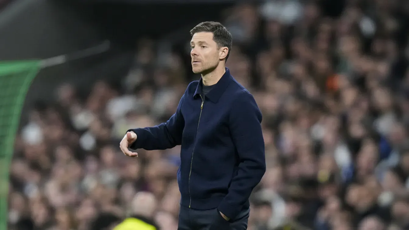 Xabi Alonso zaskoczy składem na Brighton? Gwiazdor Chelsea poza kadrą przez Manchester City