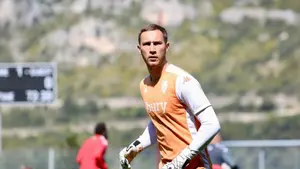 Yann Lienard opuści Monaco? Bramkarz podjął kluczową decyzję o swojej przyszłości