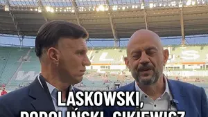Za chwilę startujemy z meczem pokazowym: Polska. Reszta Świata @jlaskowskitvp i Robert Podoliński już gotowi. Na posteru
