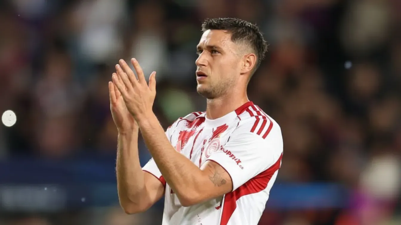 Zaskakująca decyzja trenera Lyonu. Gwiazdor wraca do składu po wielkim triumfie nad PSG