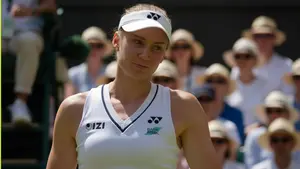 Zaskakująca niemoc faworytki na Wimbledonie. Ekspertka nie gryzie się w język: „To było dziwne”