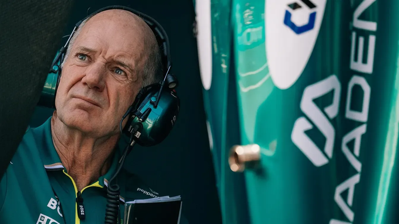 Zaskakujące kulisy kryzysu w Aston Martinie. Pedro de la Rosa ujawnia prawdę o Adrianie Neweyu