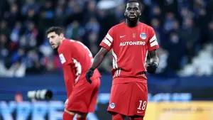 Zaskakujący transfer napastnika. Po fatalnym czasie w Cardiff zarobi fortunę w nowym klubie