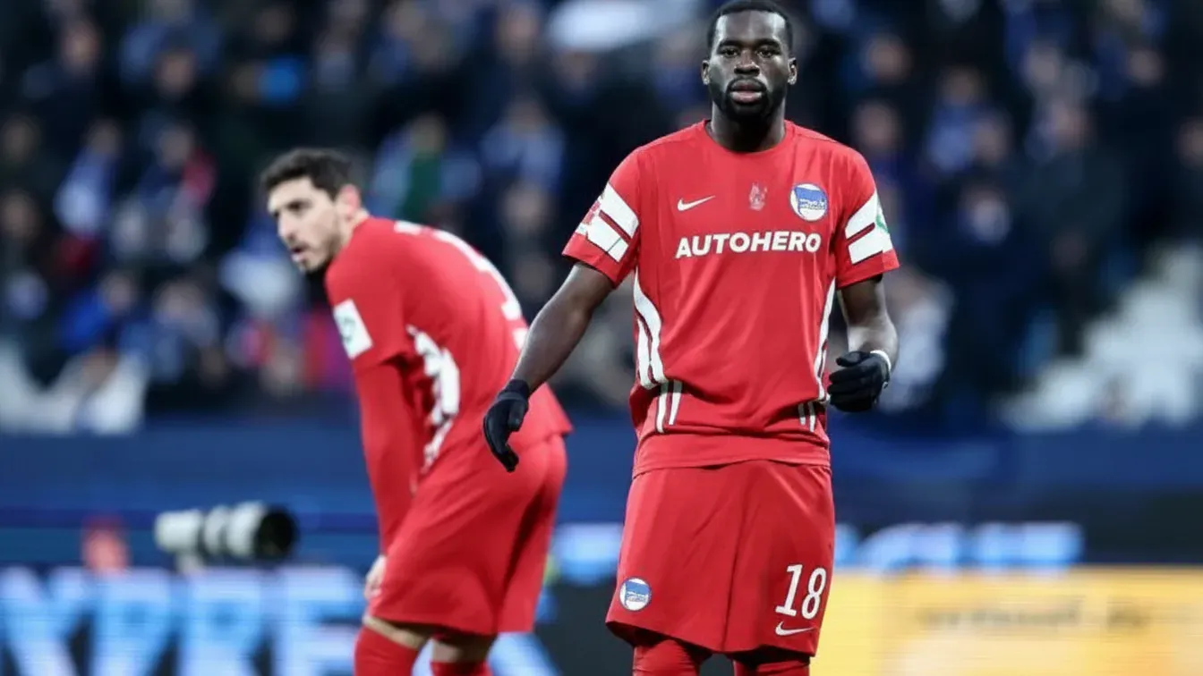 Zaskakujący transfer napastnika. Po fatalnym czasie w Cardiff zarobi fortunę w nowym klubie