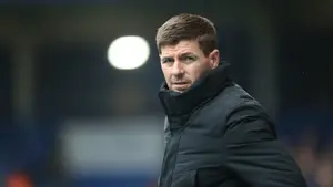 Zaskakujący zwrot w Burnley. Legenda Liverpoolu ma zastąpić Scotta Parkera i powtórzyć wyczyn kolegi