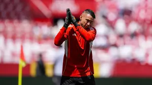 Zaskakujący zwrot w sprawie bramkarza Newcastle. Hiszpanie marzą o transferze, ale jest jeden problem