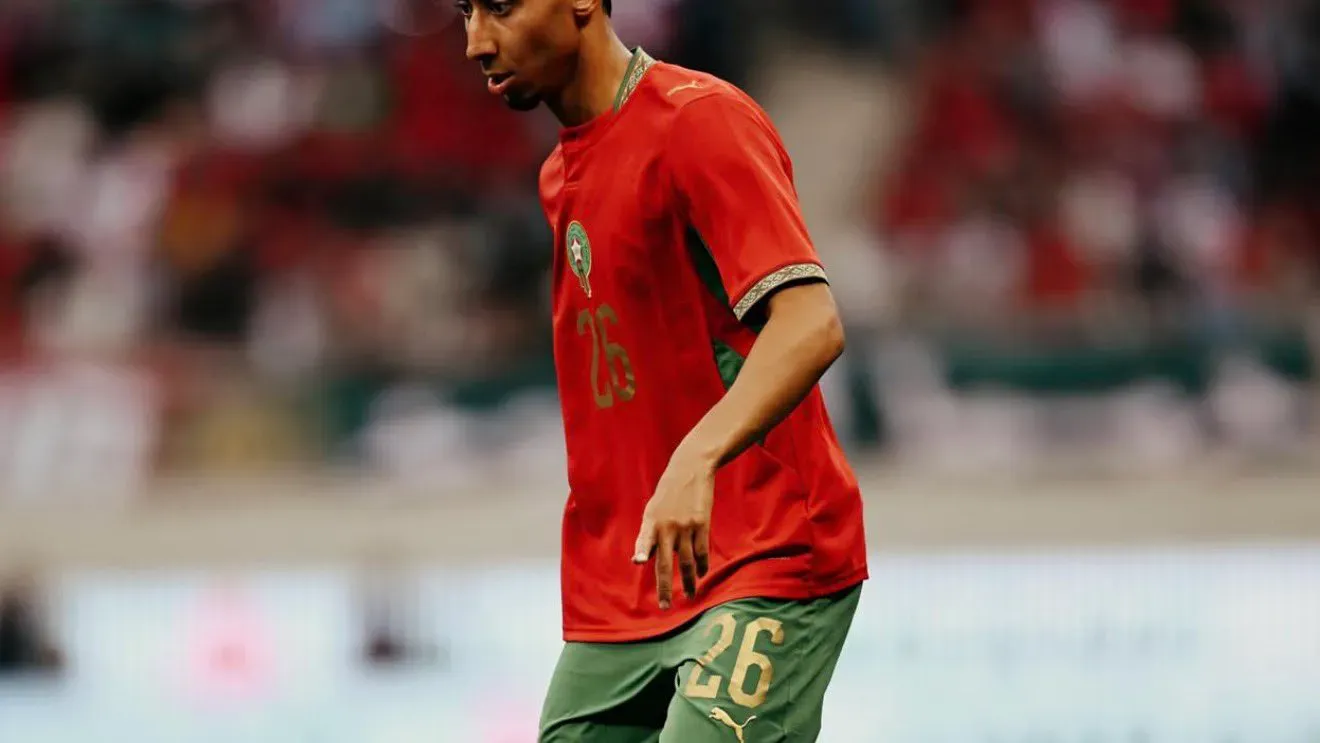 Zaskakujący zwrot w sprawie transferu Anassa Salah-Eddine. PSV nie porozumiało się z piłkarzem