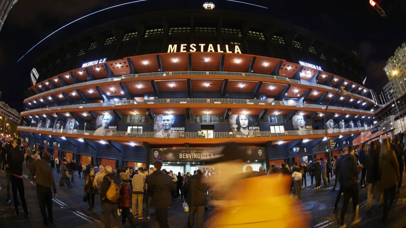 Zaskakujący zwrot w sprawie transferu. Valencia rezygnuje z piłkarza przez jego zachowanie