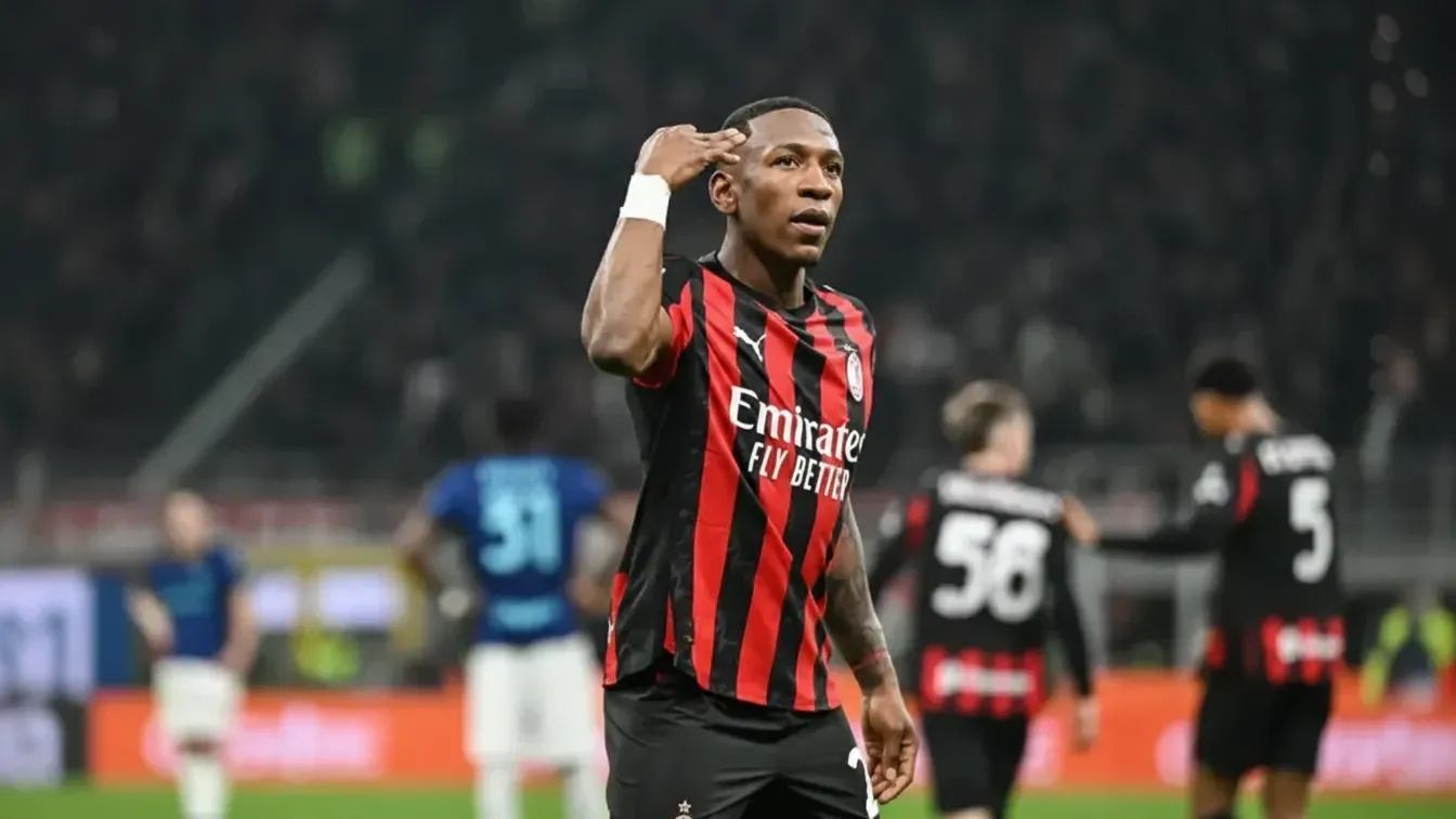 Zdecydował jeden gol w derbach Mediolanu. Bohater był nieoczywisty, a lider Serie A bezradny