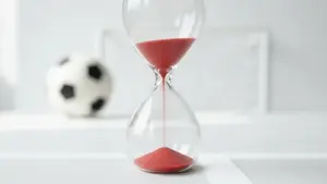 Zegar tyka, a Barcelona milczy. Wielka okazja transferowa może przejść im koło nosa
