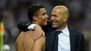 Zidane oddał hołd Ronaldowi. „Pomógł mi zdobyć wiele trofeów”