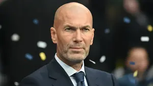 Zinedine Zidane pojawił się na treningu Marsylii. Piłkarze oniemieli przed hitem Ligue 1