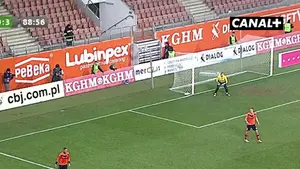Znakomity strzał Ariela Borysiuka! W 2011 roku Legia nie dał szans Zagłębiu i wygrała aż 4:0! Co nas dziś czeka w starci