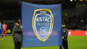 Zrobił furorę w Ligue 2 i teraz przebiera w ofertach. Niemcy i Francuzi walczą o Martina Adeline