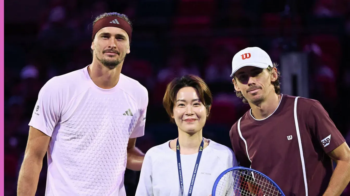 Zverev awansował do półfinału w Szanghaju. Kostka wciąż mu dokucza
