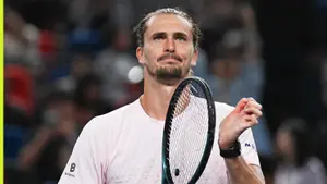 Zverev awansował w Szanghaju. Znów odezwała się kontuzjowana kostka
