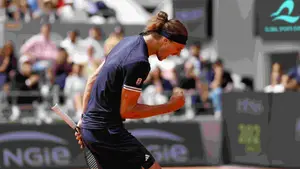 Zverev w finale French Open. Po meczu wypalił prosto w oczy ojca, kibice zamarli